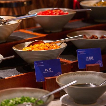 Wyndham Grand Plaza Royale Hot Springs Fenghuang Hotell Eksteriør bilde